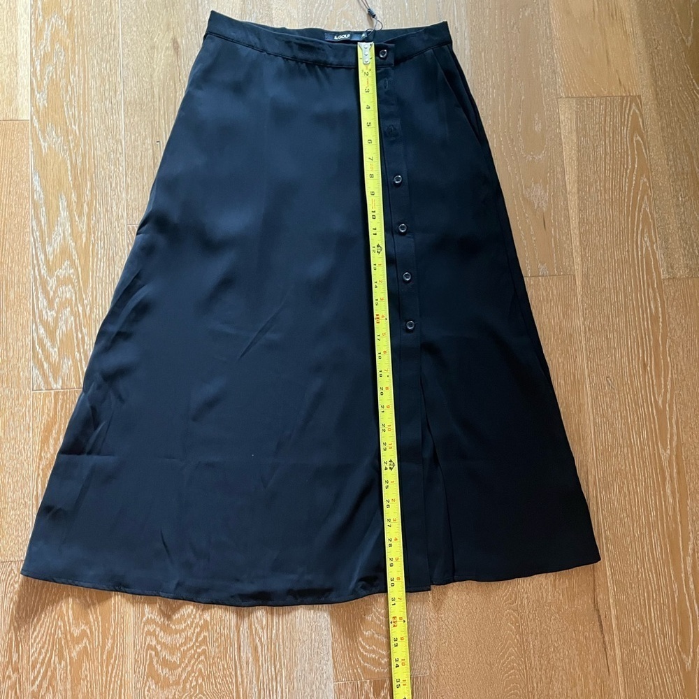 Black midi A-Line skirt with slit for work - Picture 7 of 8